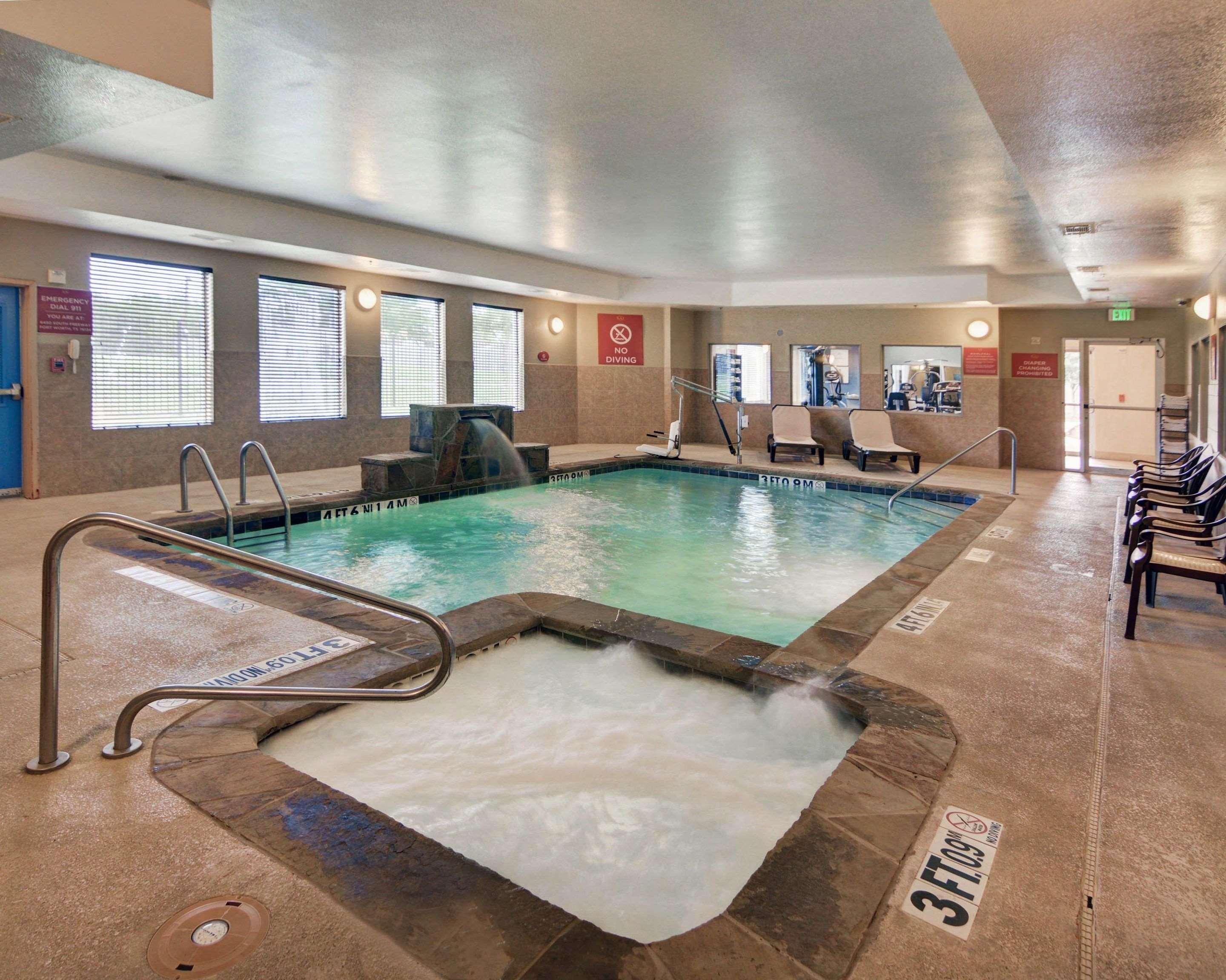 Comfort Suites Fort Worth South Luaran gambar
